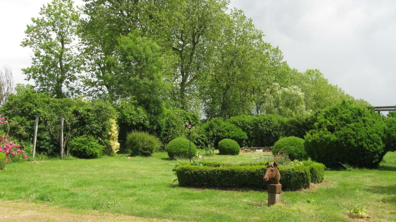 Bed and Breakfast Le Petit Bois Chateau-la-Valliere Zewnętrze zdjęcie